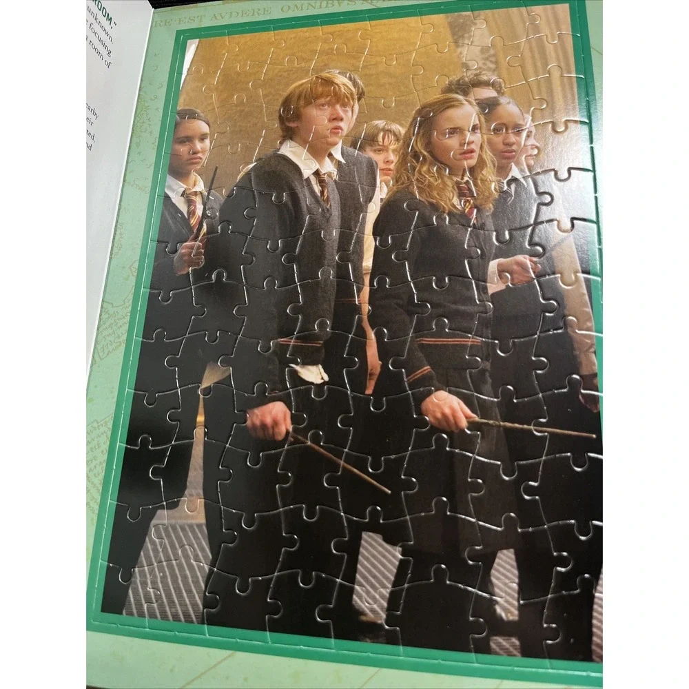 Harry Potter Jigsaw Puzzle Book Hardcover –‎ Very Good Condition